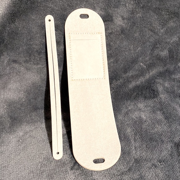 Lark & Ives luxury luggage tag - Picture 2 of 4